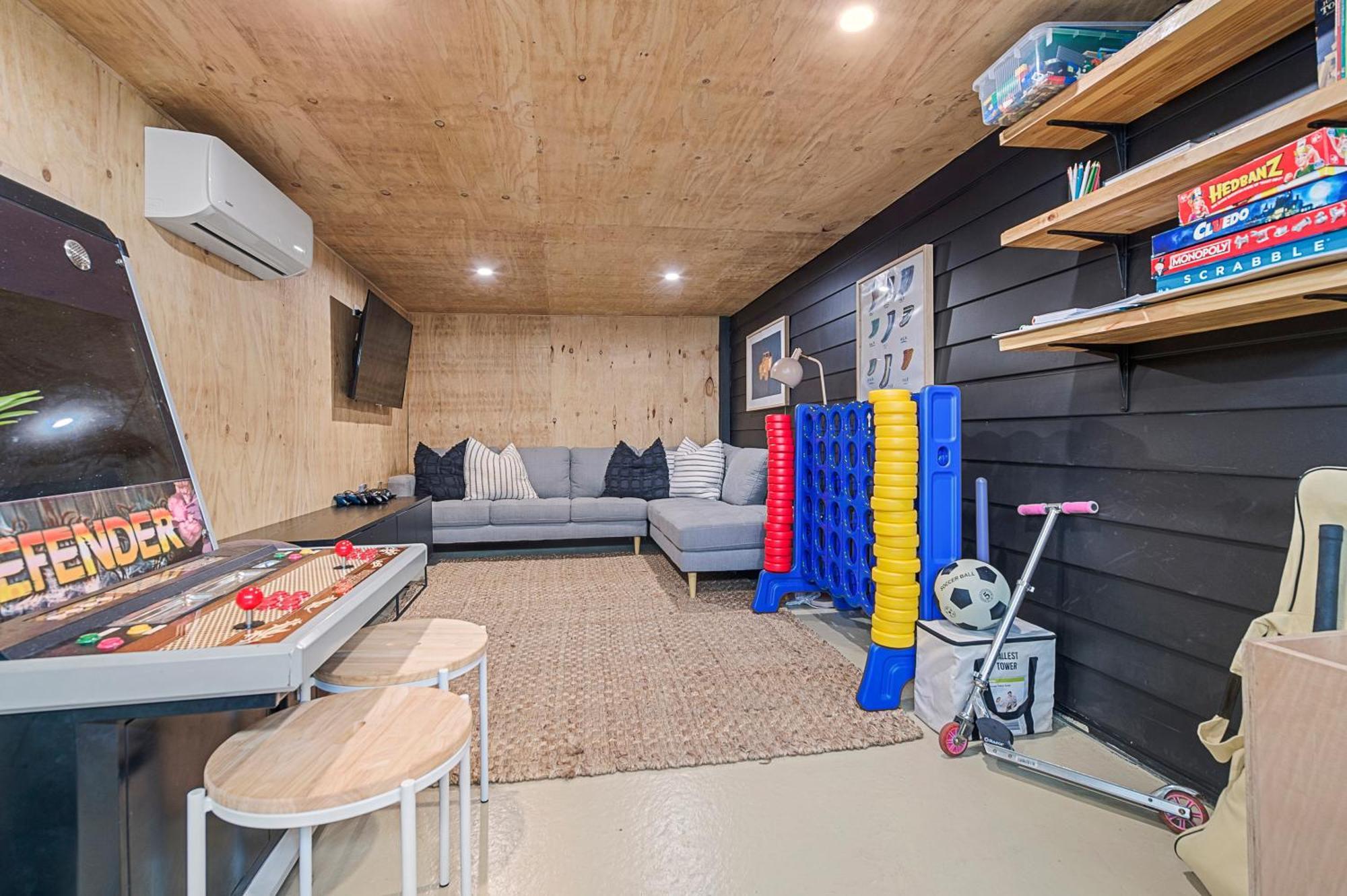 Camp Jordan Hotel พอร์ตแมคควอรี ภายนอก รูปภาพ